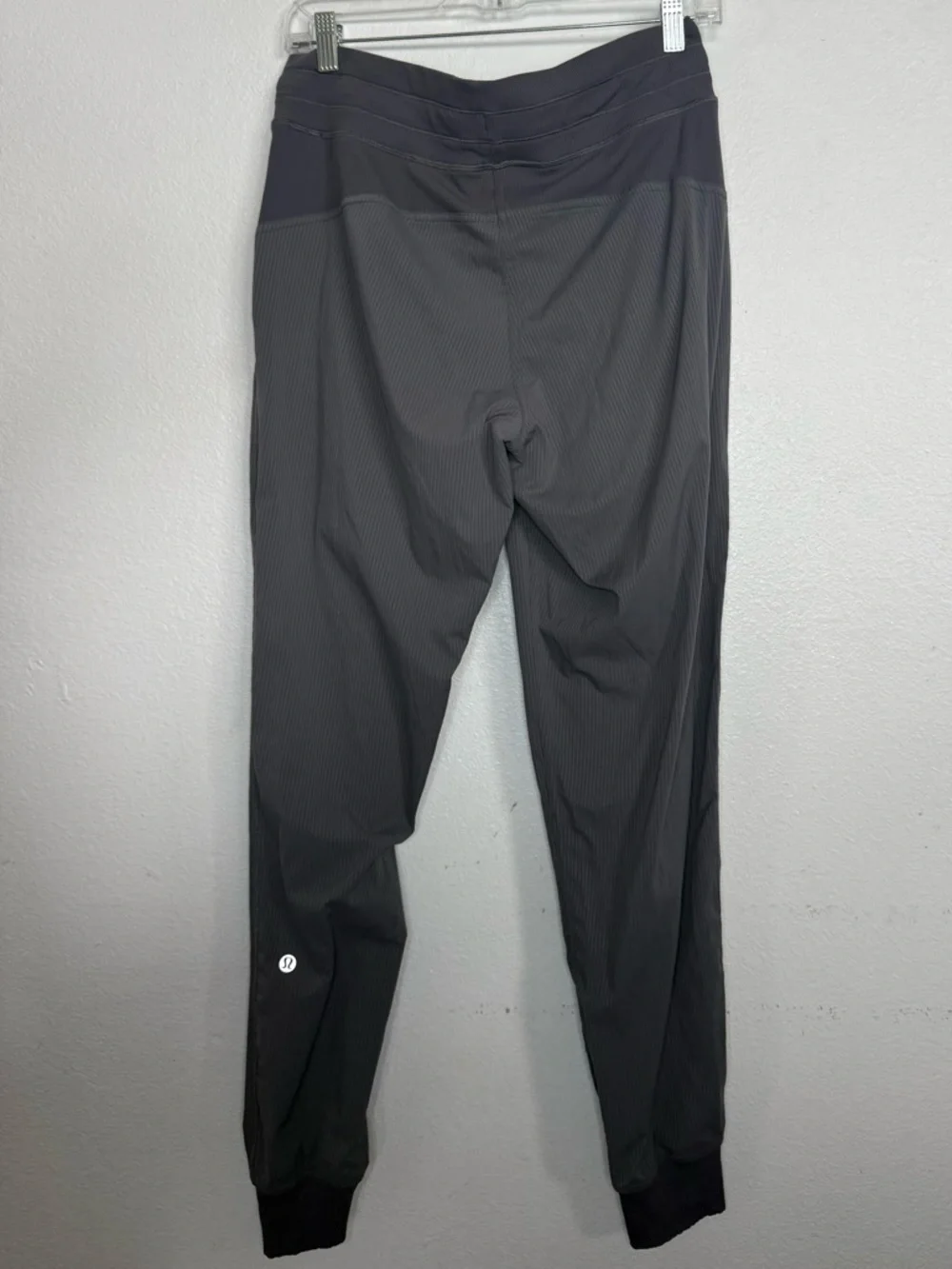 Lululemon Dance Studio Jogger
Titanium - Picture 2 of 3